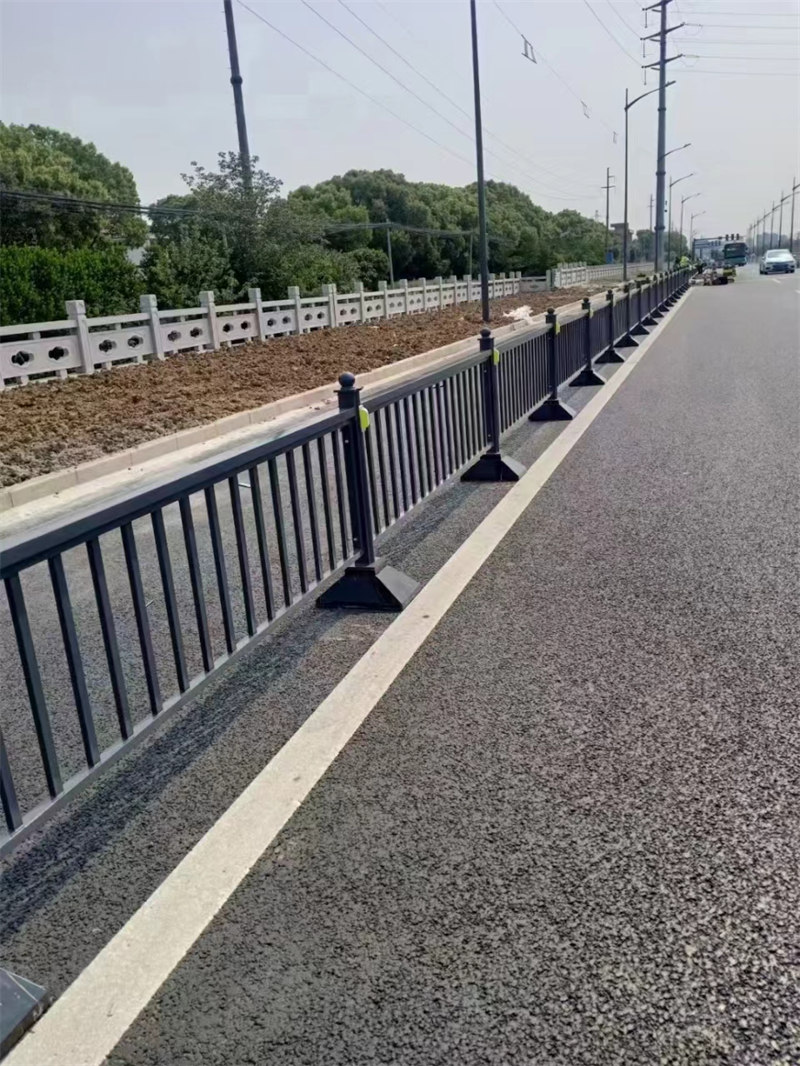 道路护栏
