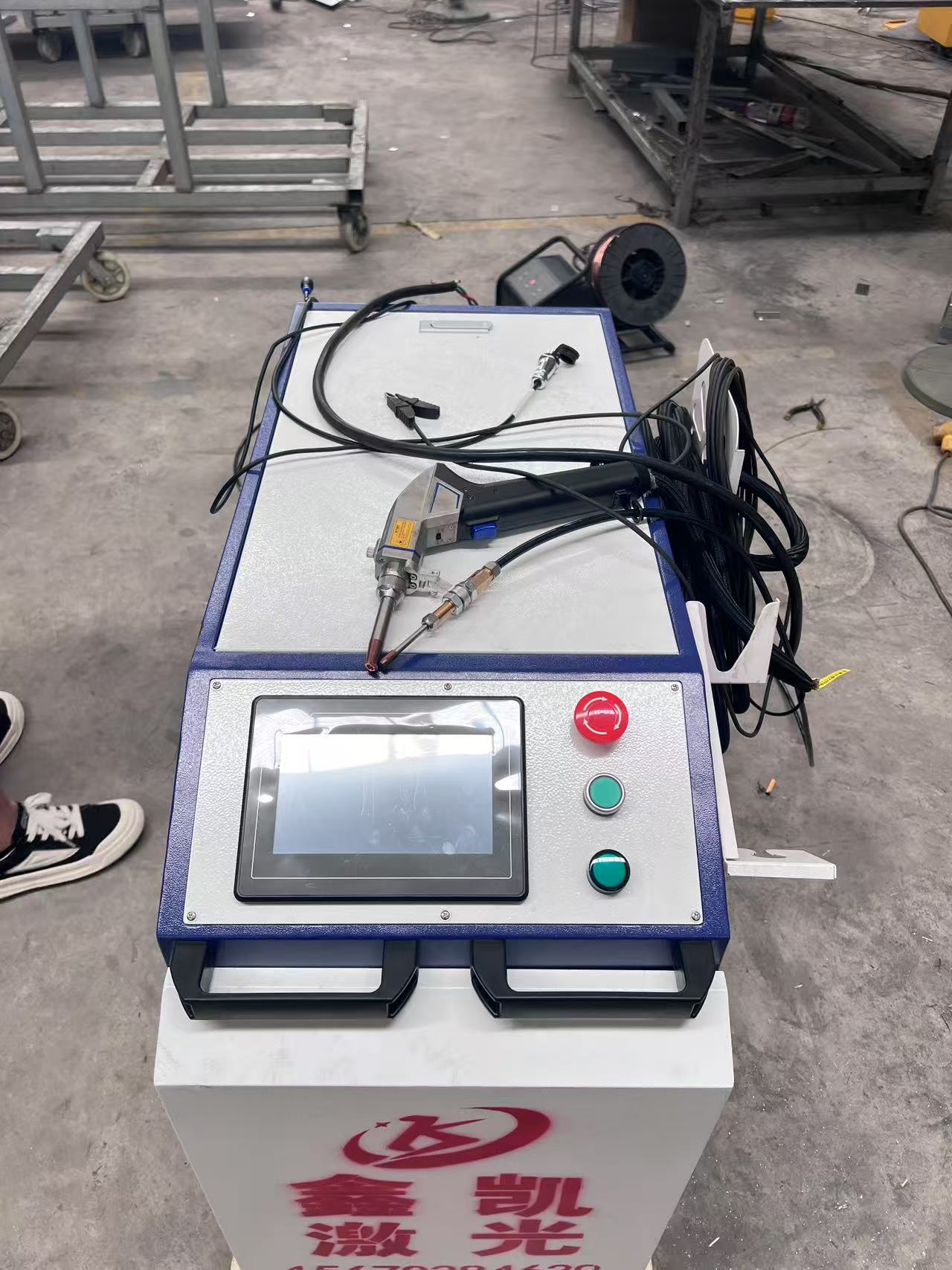 激光焊接机